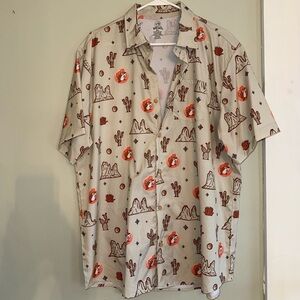 Buc-ee’s men’s desert camper shirt